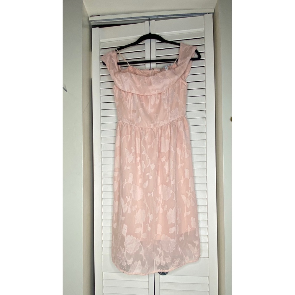 Cupcakes and Cashmere off the shoulder blush dress, Size 2
